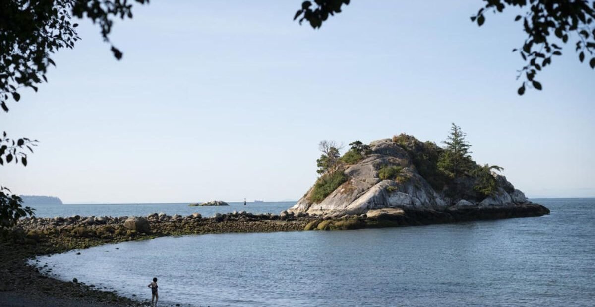 Man in His 60s Dies in Scuba Diving Incident Off West Vancouver, B.C.: Police