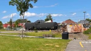Train Derails in Repentigny North of Montreal, With 20 Railcars Off the Tracks