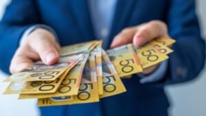 2 ASX Investment Ideas to Help Earn $200 in Monthly Passive Income in 2027