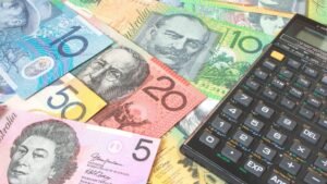How Much the Average Australian Worker Earns Per Week Amid Slowing Wage Growth