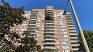 One Person Dies After Fire Erupts in Toronto Apartment Building, Paramedics Say