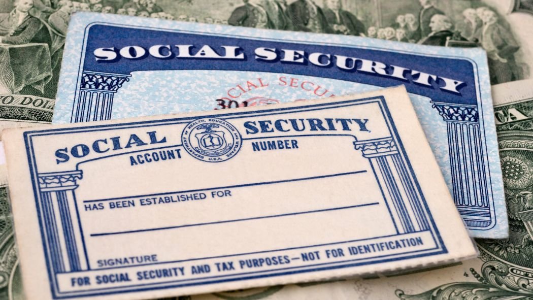 Why Only a Small Number of Retirees Receive Social Security’s Maximum Monthly Benefit